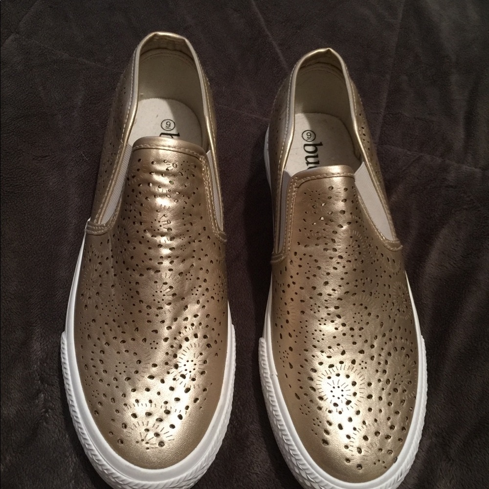 Bucco Capensis Slip On - Gold